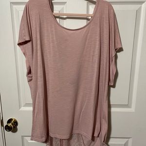 Torrid 4 tie back top with long lace back